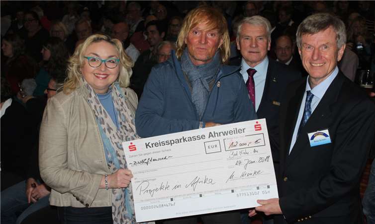 Die stolze Summe von 12.000 Euro konnte für Trinkwasserprojekte in Afrika generiert werden.