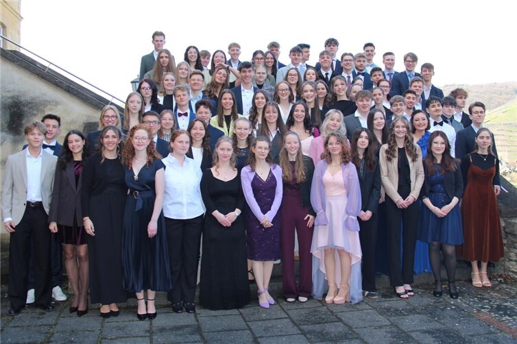 Die stolzen Abiturientinnen und Abiturienten