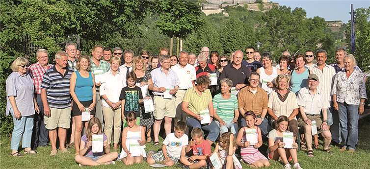 Die stolzen Träger des Sportabzeichens beim Abschlussabend im Sportlerheim der CTG. Michael Castor