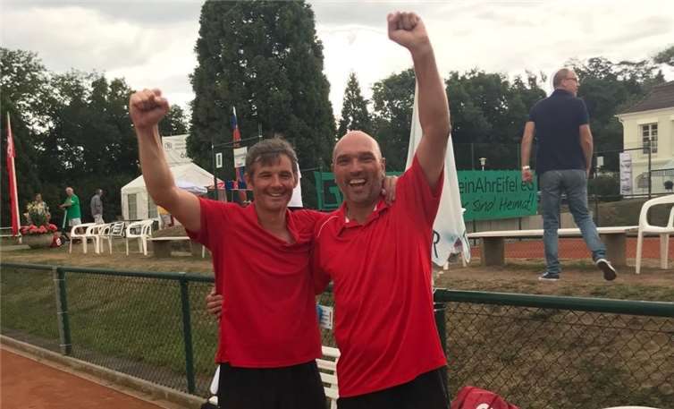 Die strahelnden Sieger: Sven Hüttner und Dirk Boos (v.l.).Foto: privat