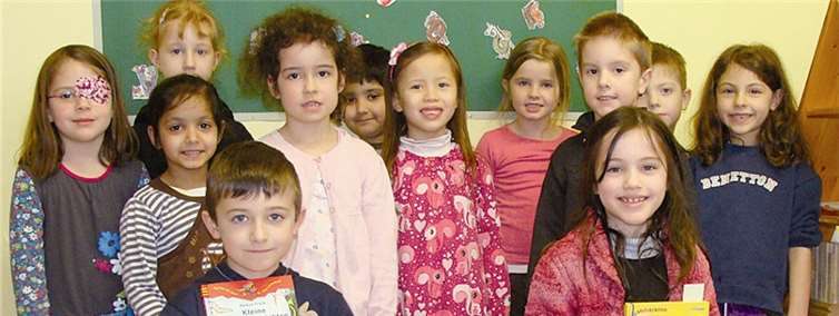 Die strahlenden und neugierigen Gesichter in der Kindertagesstätte ‚Neue Mitte‘ beflügelten die EGS-Lesebotschafter Felix Lüdders (2a), Lana Koch (1a), Samir Bazda (2a), Nicole Klejmusch (1a).
