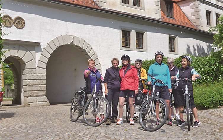 Die strammen Waden v.l.n.r.: Ellen Neumann, Vera Eberlein, Ulla Roleff-Esch, Irmgard Widdel, Otti Bertram, Doris Becker, Diana Gilles. privat