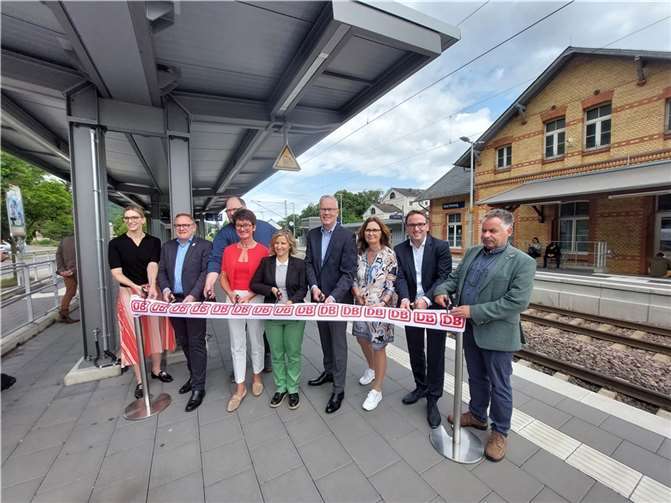 Die symbolische Einweihung der Station.  Quelle: VG Bad Breisig