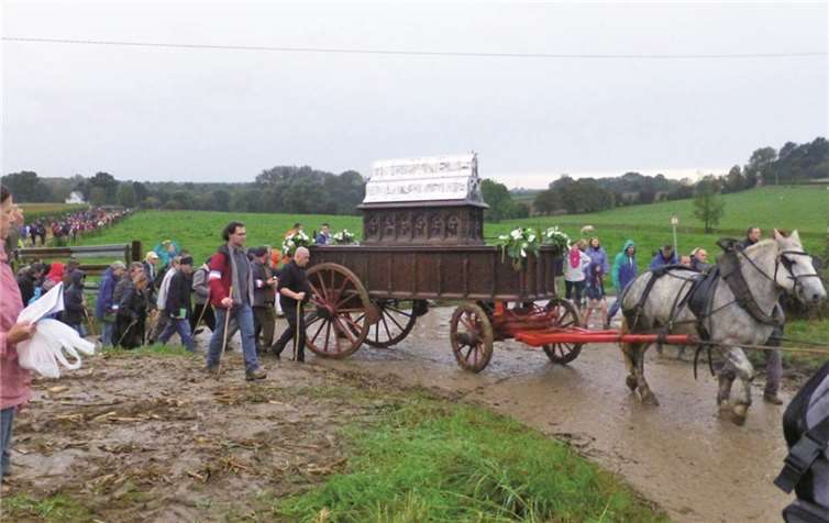 Die traditionelle Flurprozession in Nivelles zieht immer viele Menschen aus nah und fern an. privat