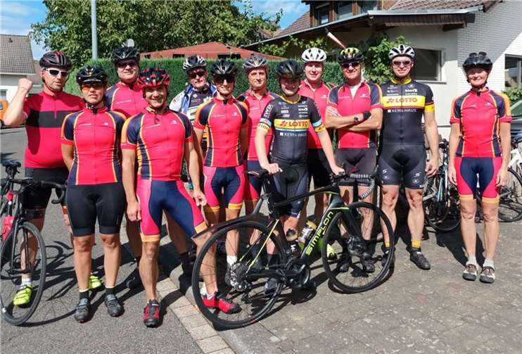 Die velo-Clubber bei ihrer Dreitagestour durch die Eifel.  Foto: privat
