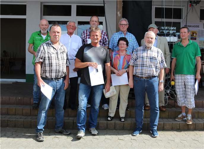 Die verdienten Mitglieder wurden geehrt.