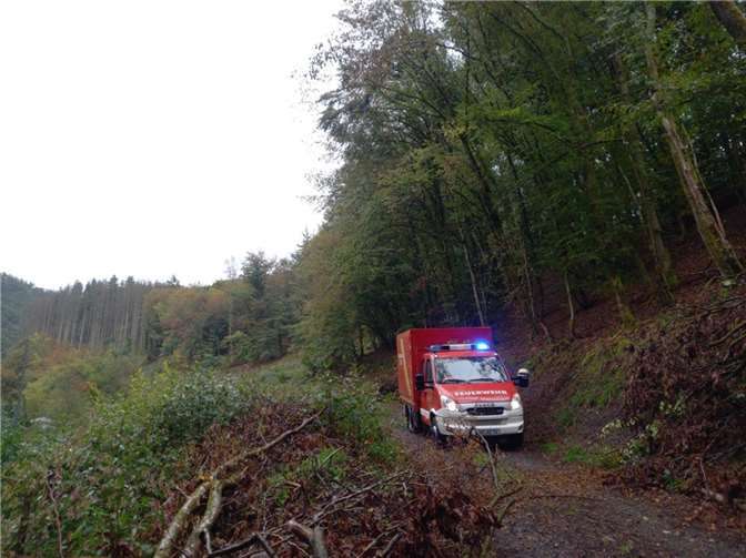 Die verletzte Person konnte schnell aufgefunden werden.  Fotos: Peter Schäfer, Wehrleiter VG Rengsdorf-Waldbreitbach