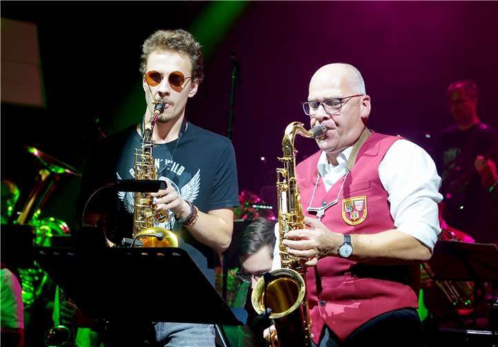 „Rock meets Blasmusik“ Die verschiedenen Musiker ergänzten sich kongenial.