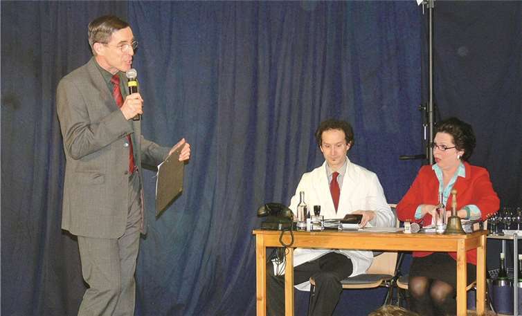 Die versierten Bühnenakteure Wolfgang Müllen, Charla Drops und Mark Welte erfreuten ihr Publikum mit kurzweiliger Unterhaltung. TE