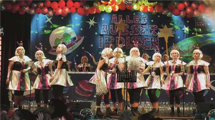 Die vielseitig begabten Fidelen Möhnen beeindruckten auch als Sängerinnen.Fotos: FRE