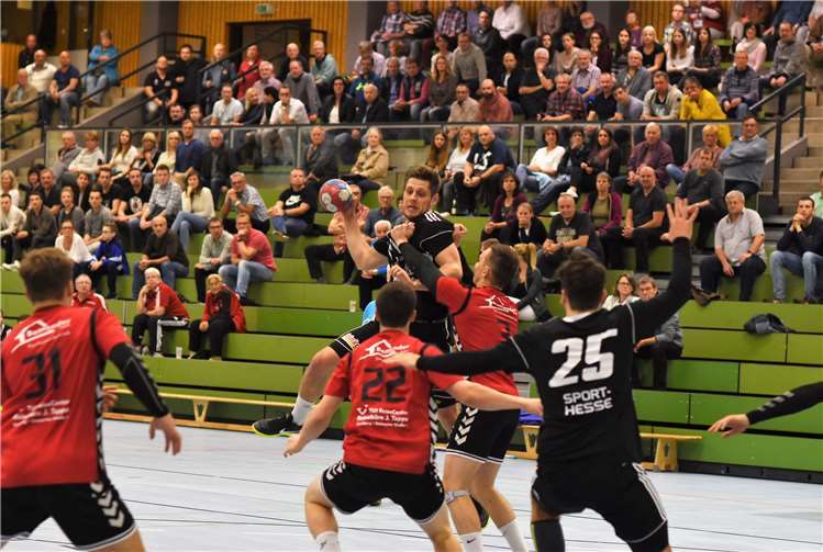 Die vier Endrundenteilnehmer hoffen auf eine gut gefüllte Halle und die lautstarke Unterstützung der Fans.