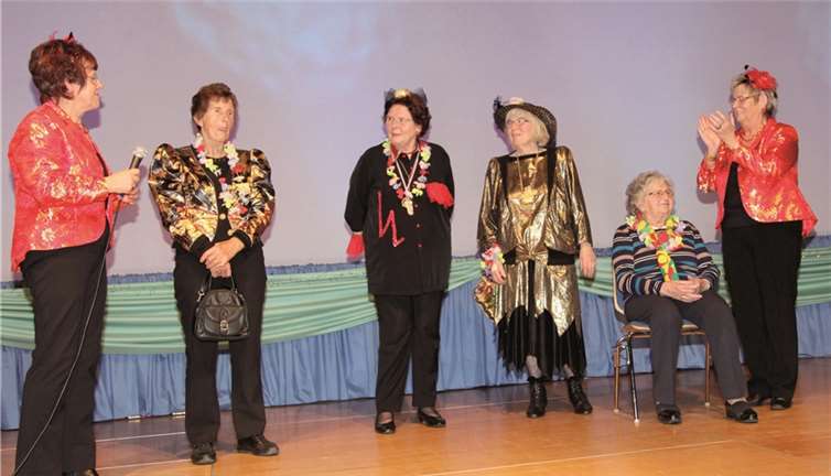 Die vier anwesenden „Gründungs-Möhnen“: Regina Thiel, Loni Oster, Marlene Braunschädel und Gretel Ringel. privat