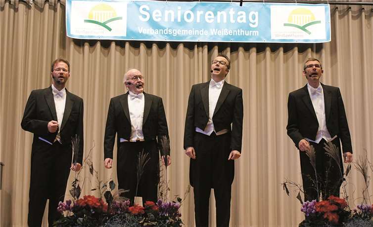Die vierköpfige Gruppe „Die komischen Harmoniker“ begeisterte mit heiterer a-capella-Musik.