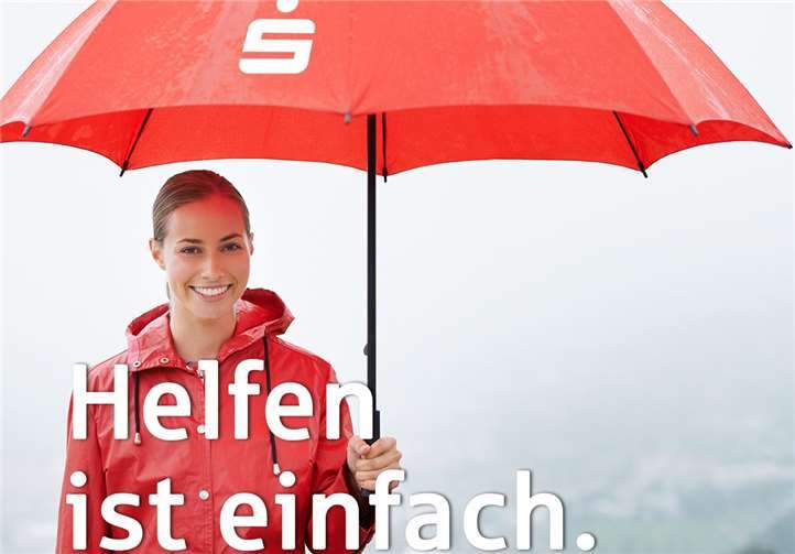 Die vom Unwetter der vergangenen Wochen geschädigten Menschen im Landkreis Ahrweiler durchleben aktuell eine schwere Zeit. Wie die zahlreichen haupt- und ehrenamtlichen Helfer lässt auch die Kreissparkasse Ahrweiler sie nicht im Regen stehen.