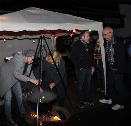 Die von Mehdi Nourshahi zubereitete Suppe fand regen Absatz. privat