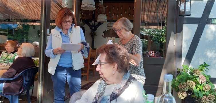 Die vorgetragenen Sketche und Geschichten sorgten für Heiterkeit. Foto: privat