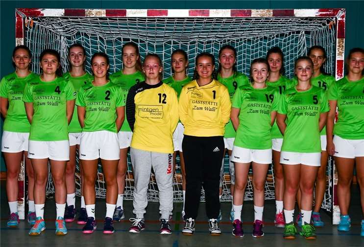 Die weibliche A-Jugend: Julia Feils, Caroline Neumann, Janne Berresheim, Helena Schumacher, Marie Dillmann, Chiara Centonze, Katrin Hommen, Skylar Kires (hinten, v. l.) swoie Jule Plehwe, Hannah Lemmer, Victoria Patz, Nadine Reitz und Kjana Schmidt (vorne, v. l.).