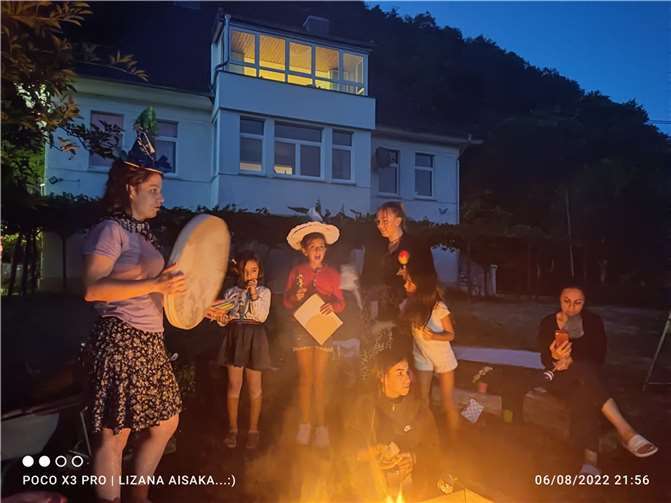 Die „wilden kleinen Hexen“ hatten viel Freude beim Sommercamp.  Foto: privat