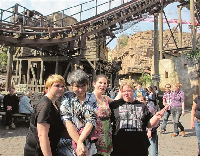 Die zahlreichen Achtbahnen bildeten nur einen Teil der besuchten Attraktionen.  Privat