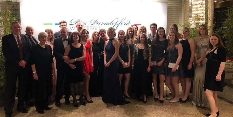 Die zahlreichen Gäste des Reiterballs genossen eine rauschende Ballnacht.Foto: BV