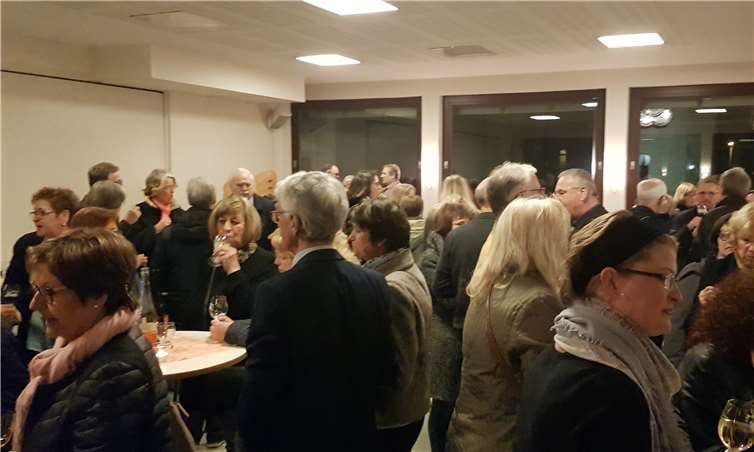 Die zahlreichen Teilnehmer der Agape-Feier nach der ersten ökumenischen Musiknacht.Foto: privat