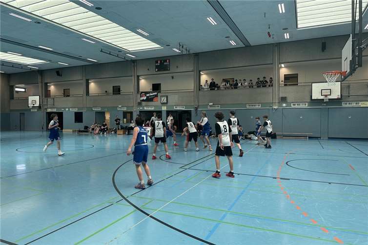 Die zahlreichen Zuschauer erlebten spannende und enge Spiele.