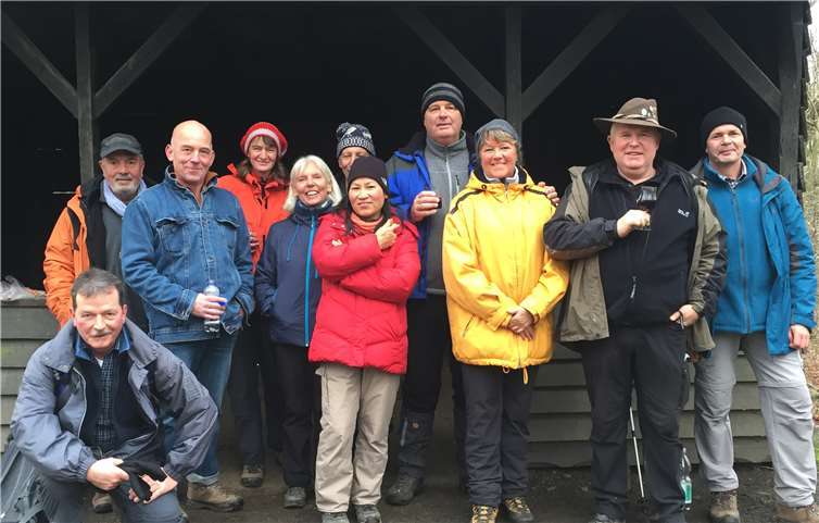 Die zehn Wanderer und ihr Wanderführer.privat