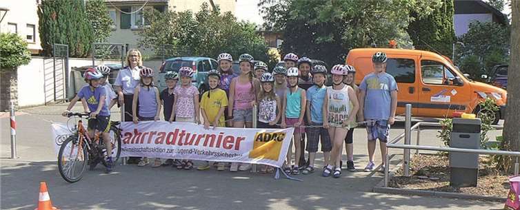 Die zehn- bis zwölf-jährigen Kinder der Grundschule Plaidt hatten beim Jugend-Fahrradturnier eine Menge Spaß. Privat