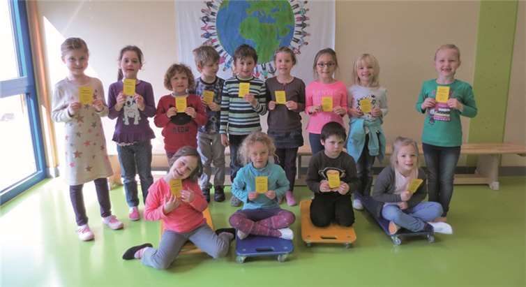 Die zukünftigen Schulkinder, - die „Löwenkinder“ erfolgreich ihren Flitziführerschein bestanden. Kita Goethe-Knirpse