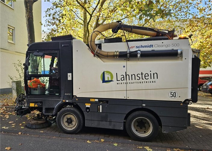 Die zum 1. Januar 2026 in Kraft tretende neue Straßenreinigungsgebührensatzung führt zu einem geplanten Gesamtgebührenaufkommen von rund 142.500 Euro pro Jahr.