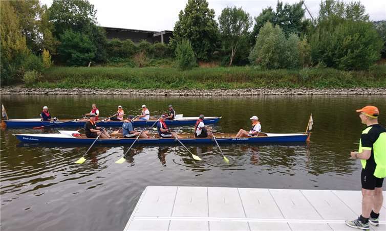 Die zwei Boote machen sich auf den Weg nach Remagen. Foto: privat