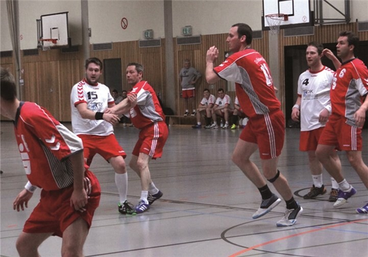 Die zweite Herrenmannschaft des SV Rot-Weiß Merl im Nachholspiel gegen die Herren 3 der HSG Niederpleis/St. Augustin.Privat