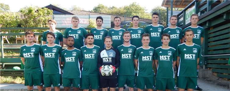 Die zweite Mannschaft holte in den neuen Trikots der MST GmbH Brohl Lützing einen deutlichen Heimsieg gegen Aufsteiger Eintracht Esch. Foto: privat