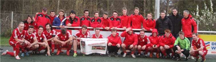 Die zweite Mannschaft mit B-Jugend. Ulrike Puderbach