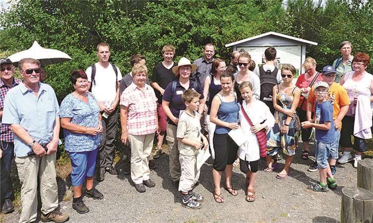 Die zweite Station der Führung war der Rastplatz am Rodder Maar.FRE