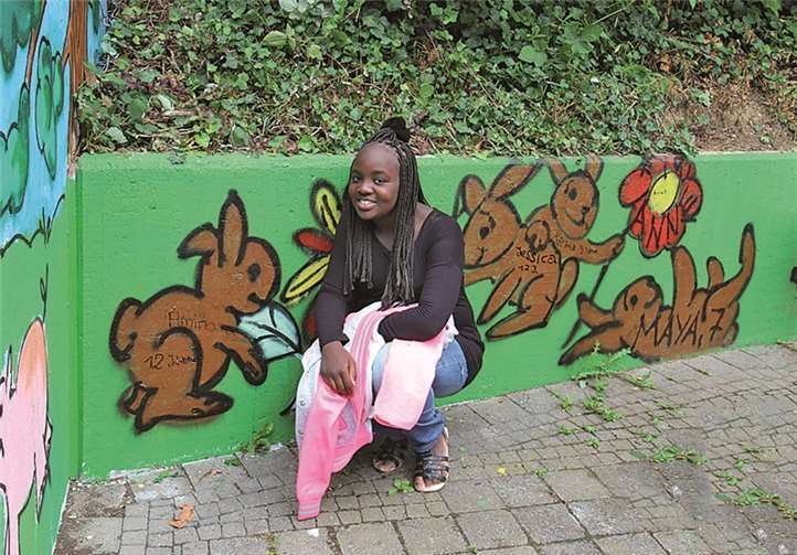 Die zwölfjährige Aminata) malte die Welt der Häschen.