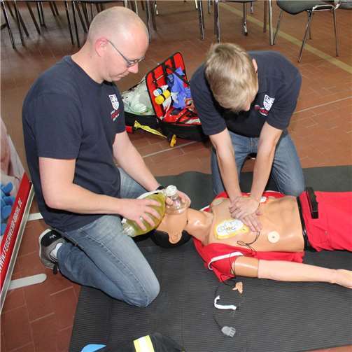 DieFirst Responderbeeindrucktenmit einerReanimation.