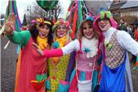 Diese Gruppe von Beatrix Steinigans (2. Von rechts) war eine von 27 Fußgruppen, ...