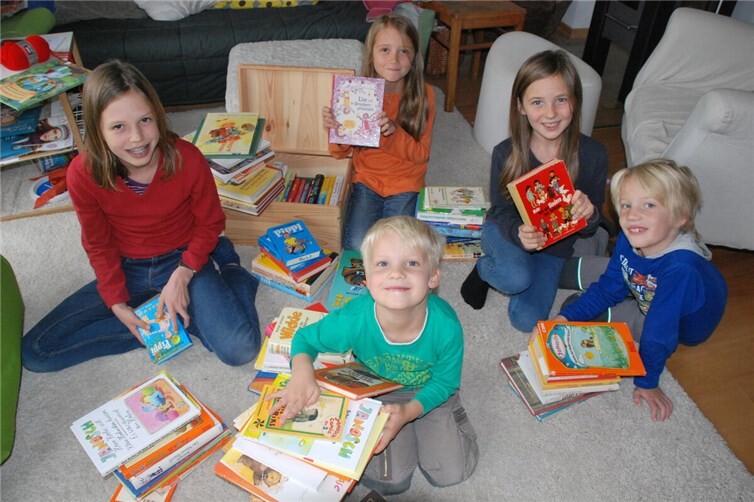 Diese Kinder durften mit der Bücherüberraschung schön groß werden.