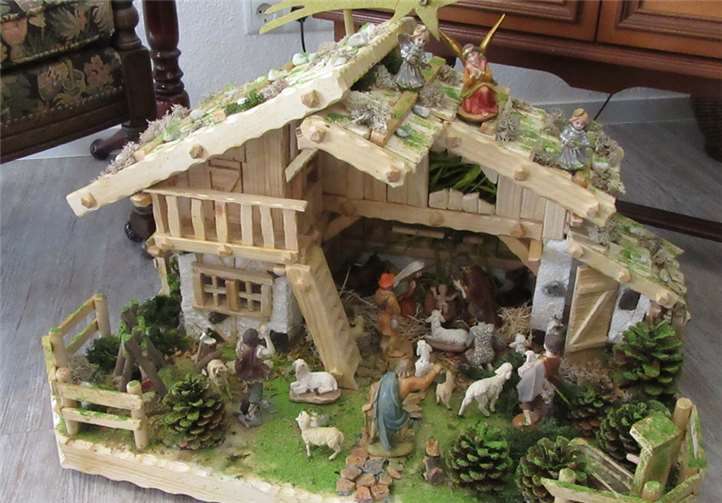 Diese Krippe wird die Bewohner der Villa Ausonius in der Weihnachtszeit erfreuen. privat