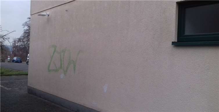 Diese Wandfläche an der Hans-Dahmen-Halle ist nach Ansicht der Initiative als legale Graffitifläche geeignet. privat