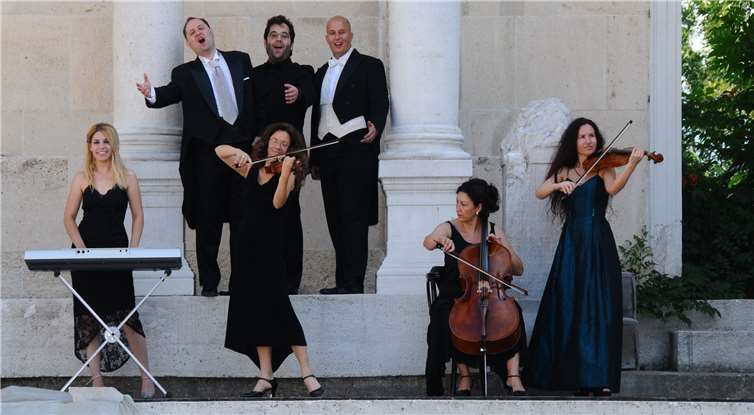 Diese exzellenten Opernsolisten aus den berühmtesten Opernhäusern Bulgariens (aus den Philharmonien Sofia, Plovdiv, Stara Zagora und Ruse) treffen zusammen, um dem Publikum im Brohltal die schönsten und ergreifendsten Werke zu präsentieren.privat