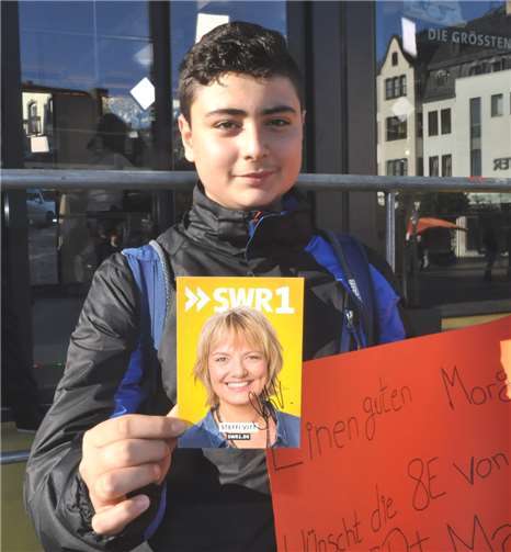 Dieser junge Fan hattebereits seine Lieblingsmoderatorin,Steffi Vitt, gefunden.