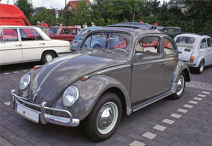 Dieser liebevoll restaurierte VW-Käfer mit Faltdach war eine der Hauptattraktionen.