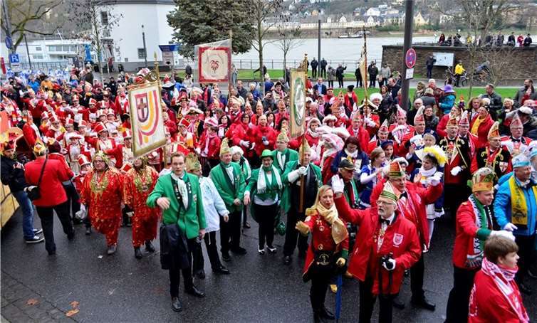 Dieser närrischen Macht am Rhein konnte selbst die Bundeswehr nichts entgegensetzen.