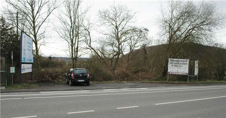 Dieses Grundstück an der Kölnerstraße hat die Stadt Sinzig für den Neubau des Gerätehauses gekauft. BL