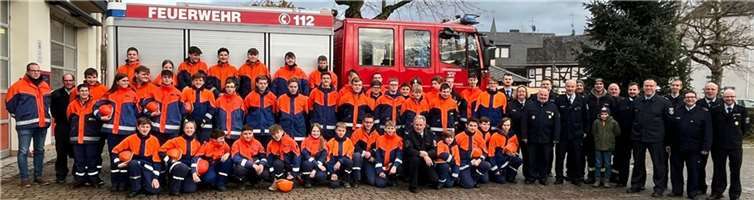 Dieses Jahr kamen am 25. November 2023 erneut 51 Jugendliche mit ihren Betreuern zur Prüfung zusammen. Foto: Kreisjugendfeuerwehrwart MYK