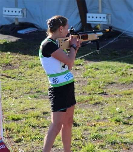 Dieses Jahr war Anke Schirmer erstmals mit einer Mehrladewaffe am Start. Fotos: privat