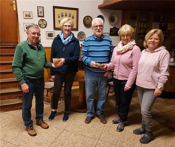 Dieter Adams (Chor), Irene Seeger und Dieter Reuter (VVV), Sandra Dierschke, Michaele Rüther (OFK),