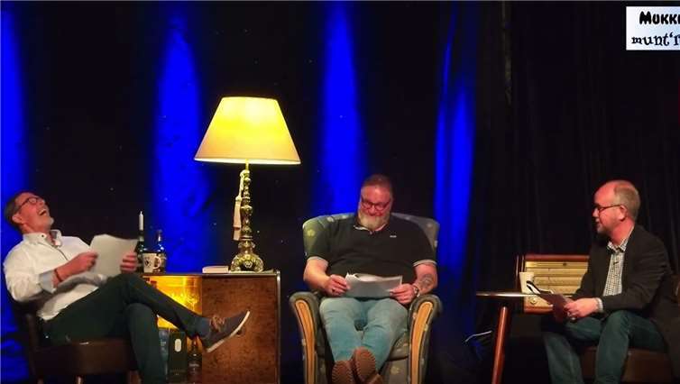 Dieter Aurass, Wolfgang Süß und Ralf Kramp bei der Autorenlesung am Samstagabend im Rahmen von „Mukke, Mord und munt´re Männer“.